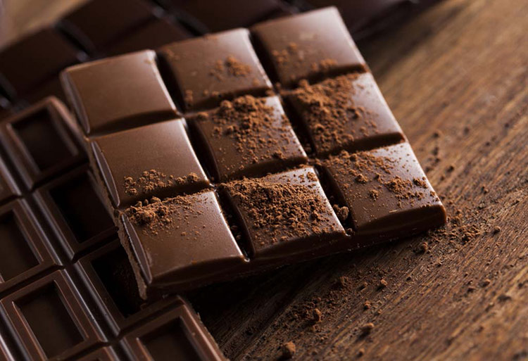 فواید و خواص شکلات تلخ برای سلامتی، لاغری و پوست