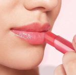 تینت لب جامد گلدن رز مدل GLOW KISS رایحه تمشک 03